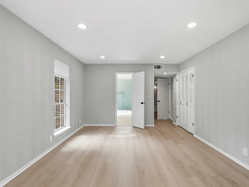 6815 Lyre Lane Dallas TX 75214