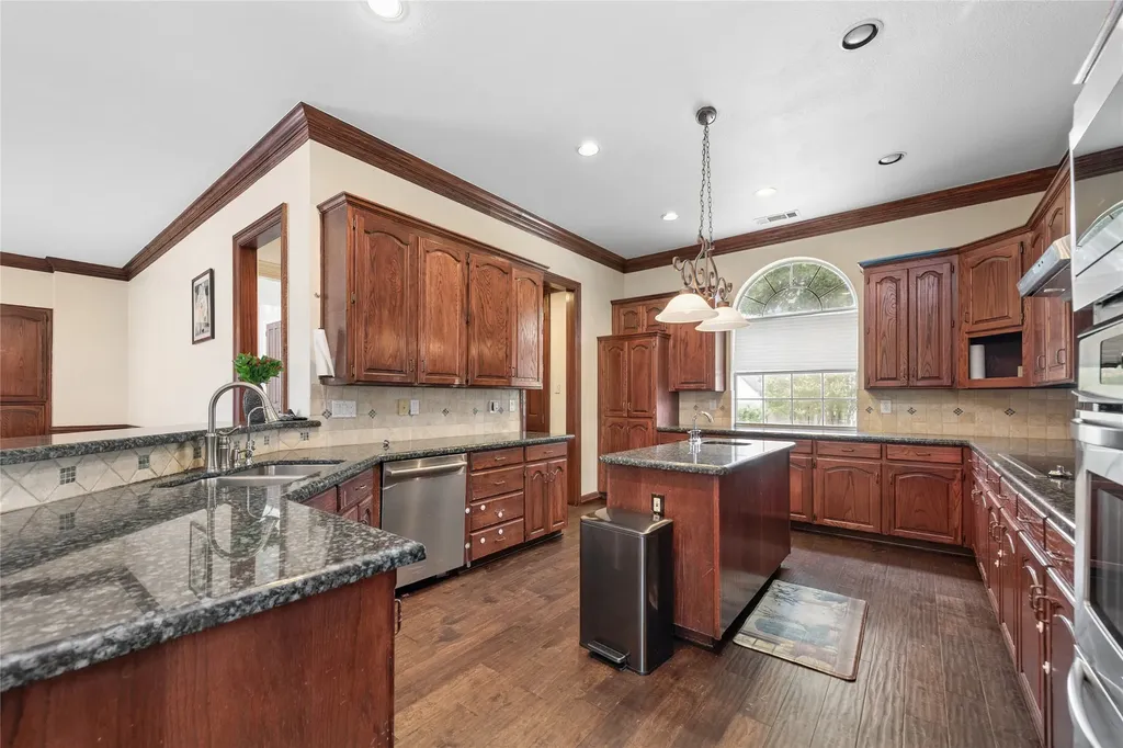 6504 Myrtle Beach Drive Plano TX 75093