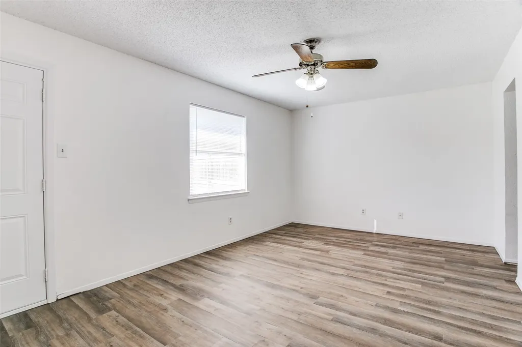 3600 Hulen Park Circle Fort Worth TX 76123