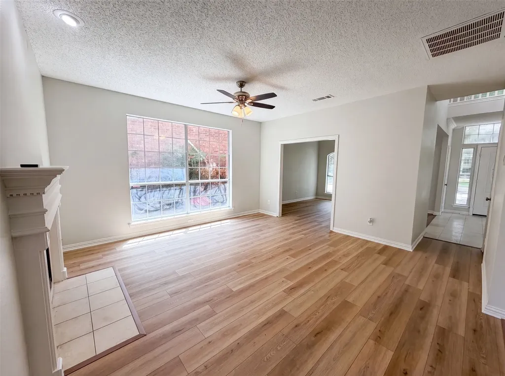 317 Riverwalk Lane Irving TX 75063