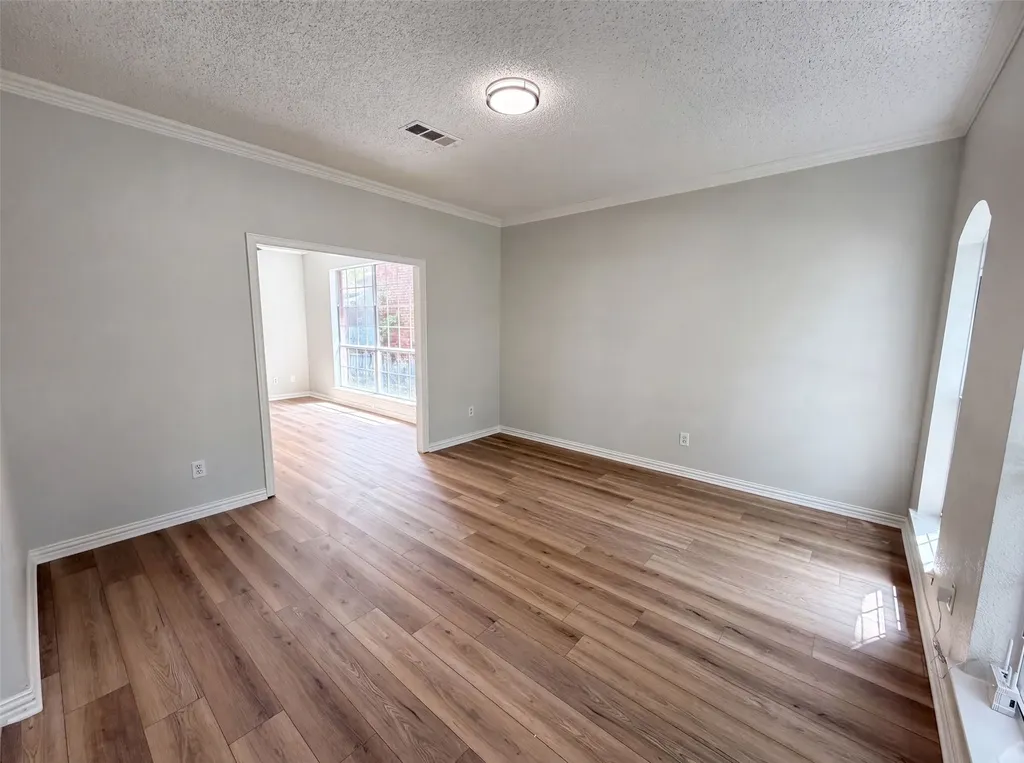 317 Riverwalk Lane Irving TX 75063