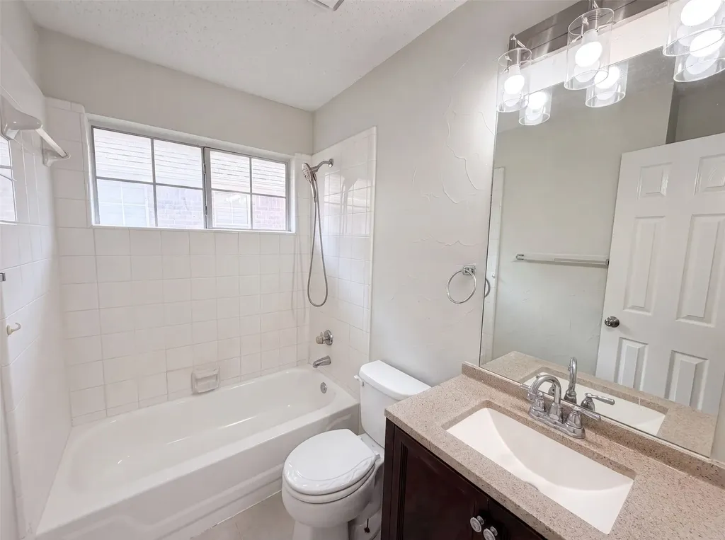 317 Riverwalk Lane Irving TX 75063
