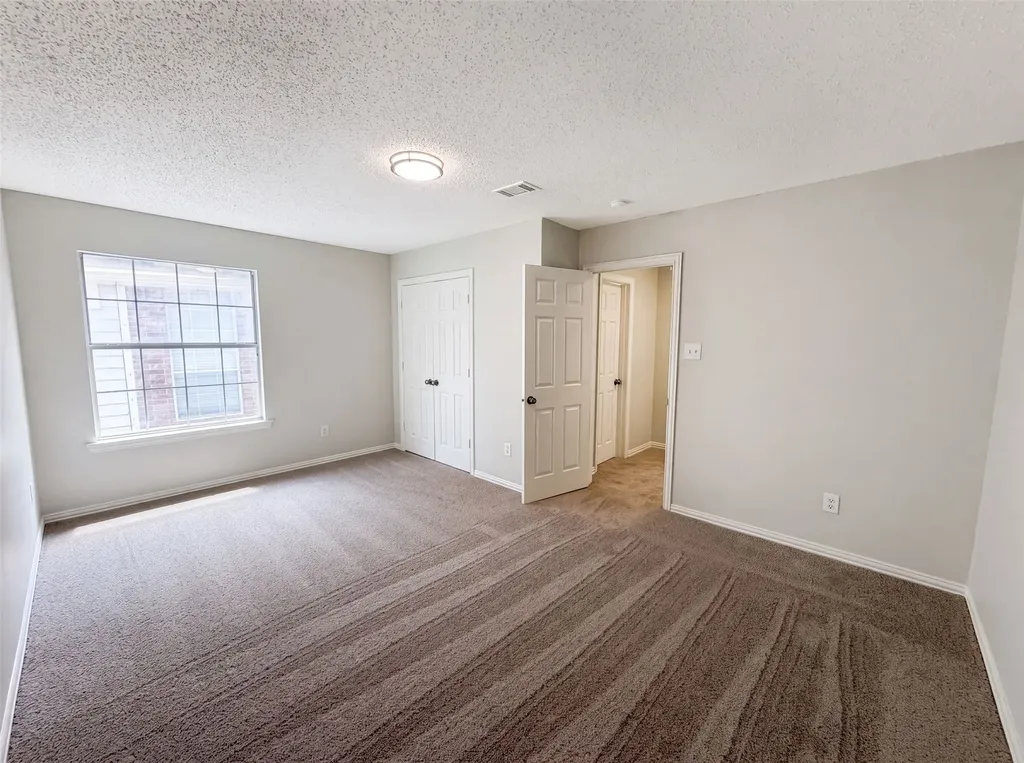 317 Riverwalk Lane Irving TX 75063