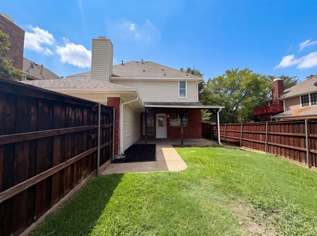317 Riverwalk Lane Irving TX 75063
