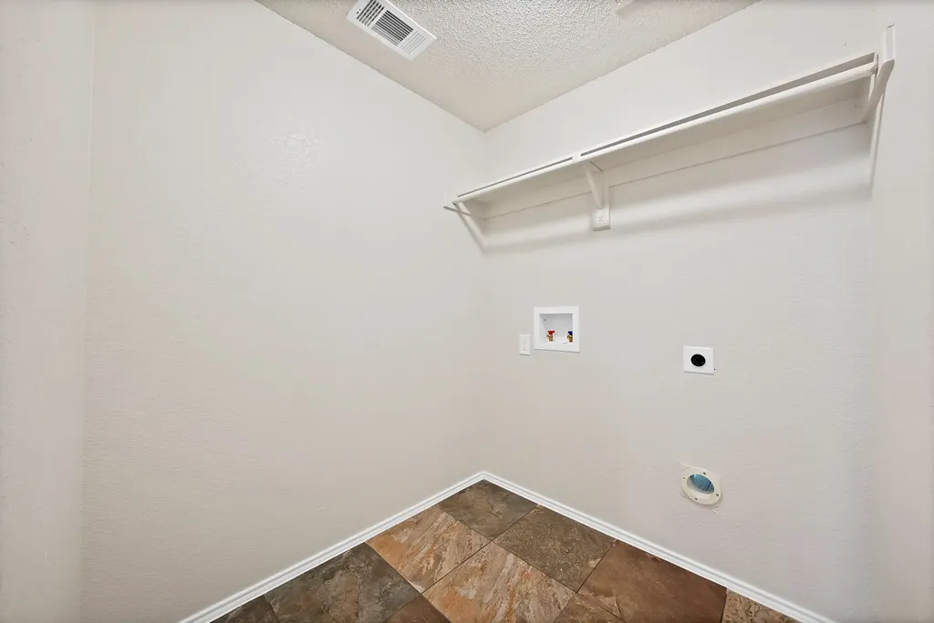785 Eldorado Drive Desoto TX 75115
