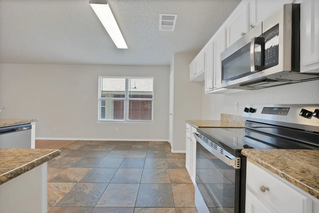 785 Eldorado Drive Desoto TX 75115