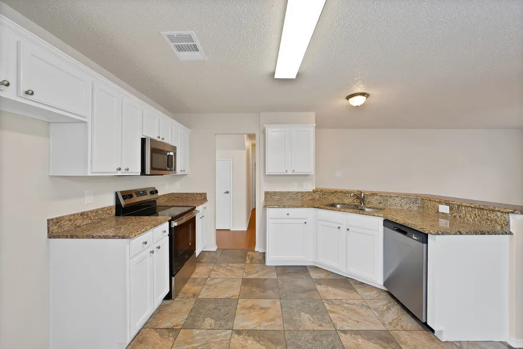 785 Eldorado Drive Desoto TX 75115