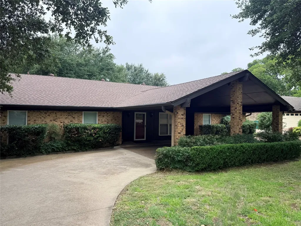 3262 Francis Drive Fort Worth TX 76116