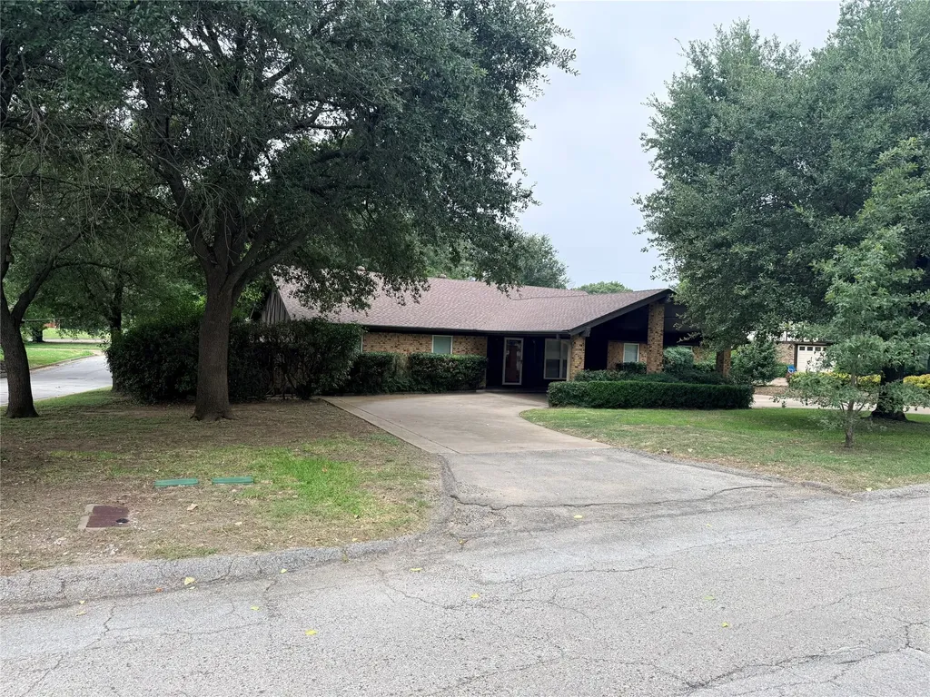 3262 Francis Drive Fort Worth TX 76116