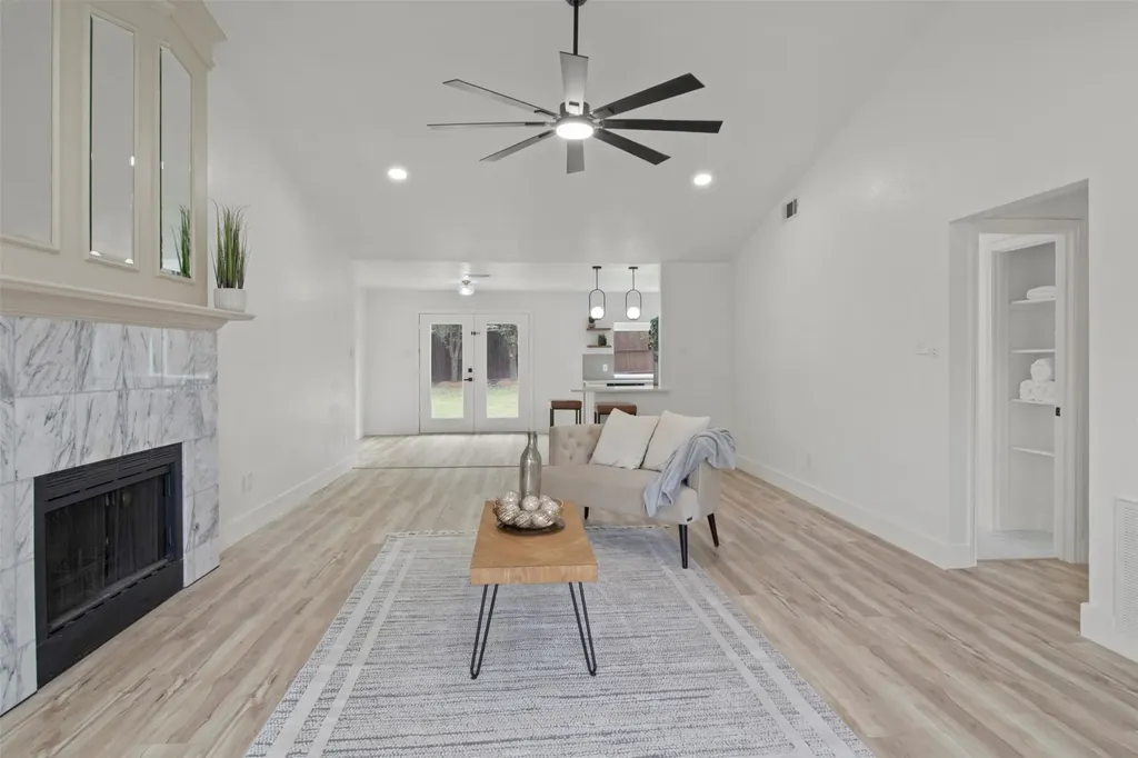 1612 Huntington Drive Mesquite TX 75149