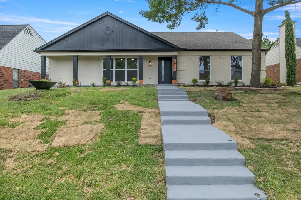 1612 Huntington Drive Mesquite TX 75149