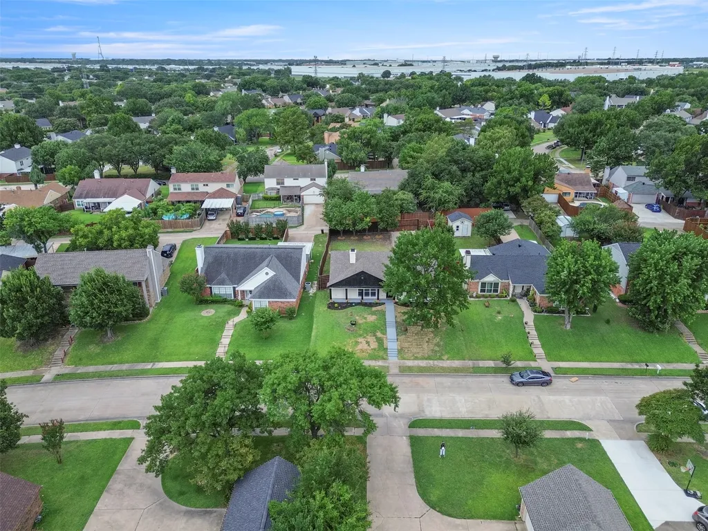 1612 Huntington Drive Mesquite TX 75149