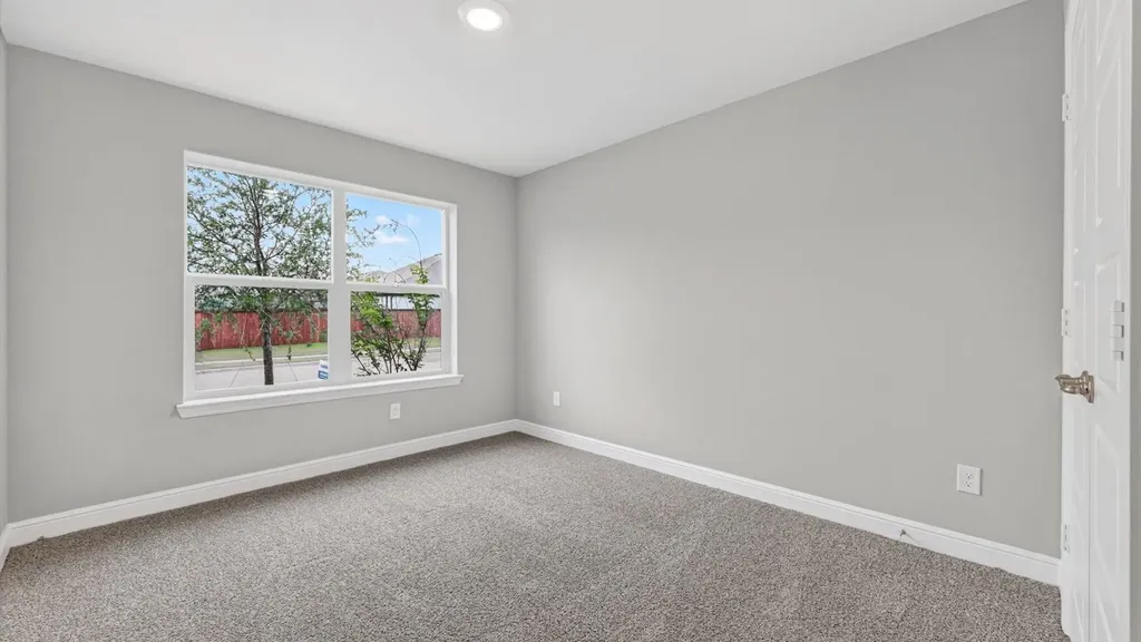 1416 Canterbury Trail Desoto TX 75115
