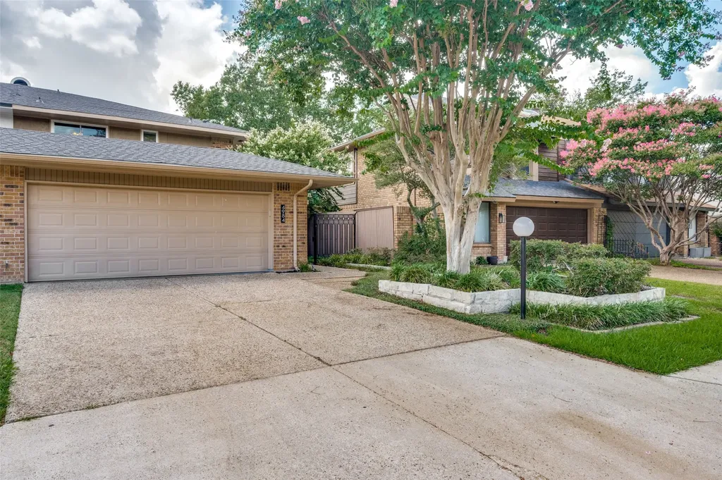4984 Thunder Road Dallas TX 75244