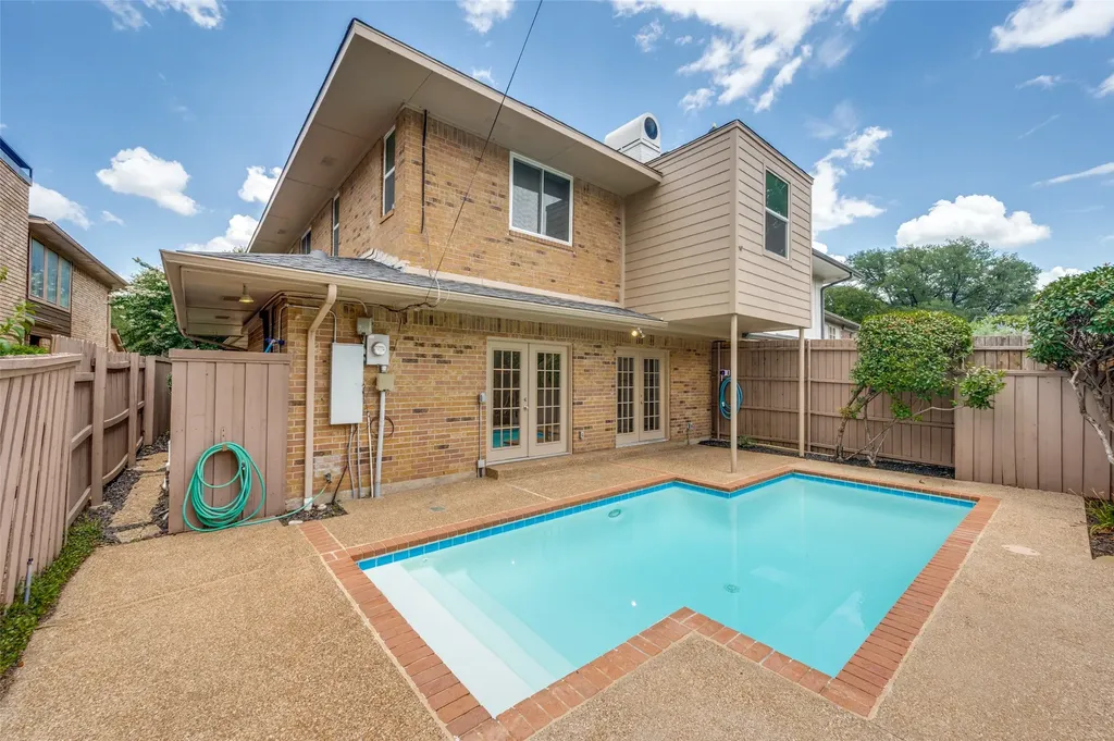 4984 Thunder Road Dallas TX 75244