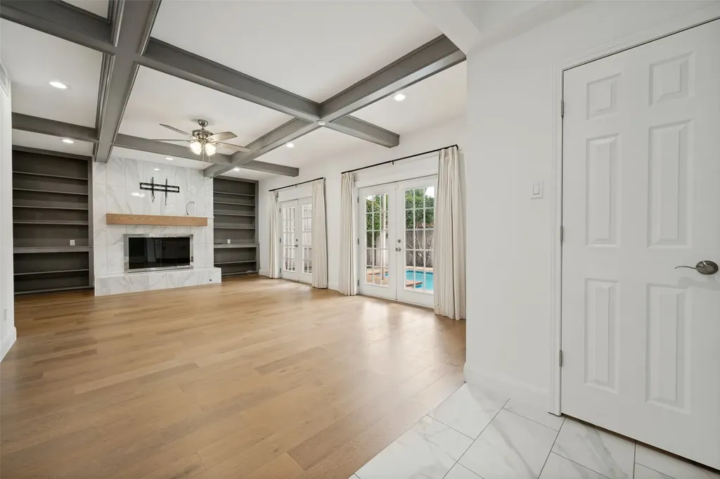 4984 Thunder Road Dallas TX 75244