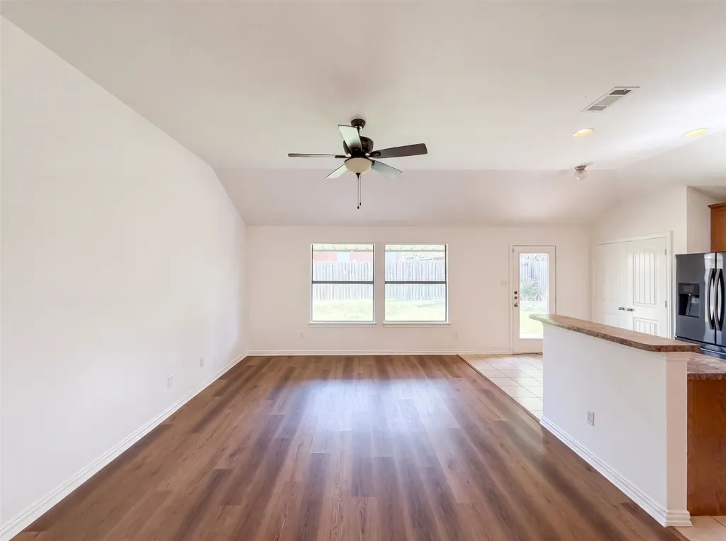 143 Pintail Lane Sanger TX 76266