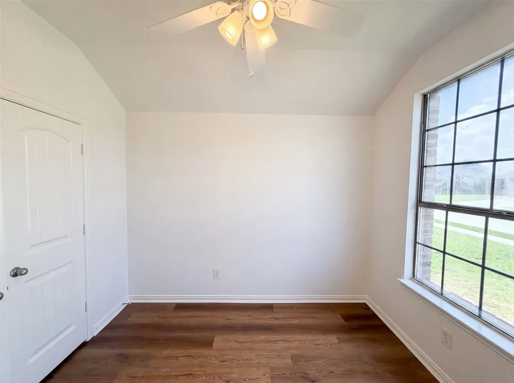 143 Pintail Lane Sanger TX 76266