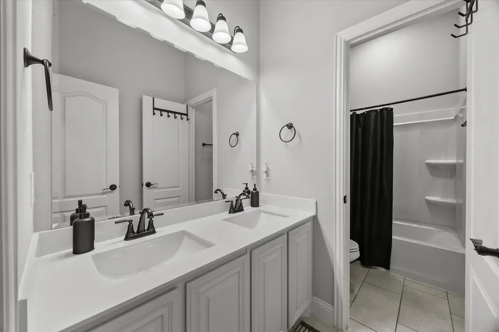 3904 Holly Springs Lane Kaufman TX 75142