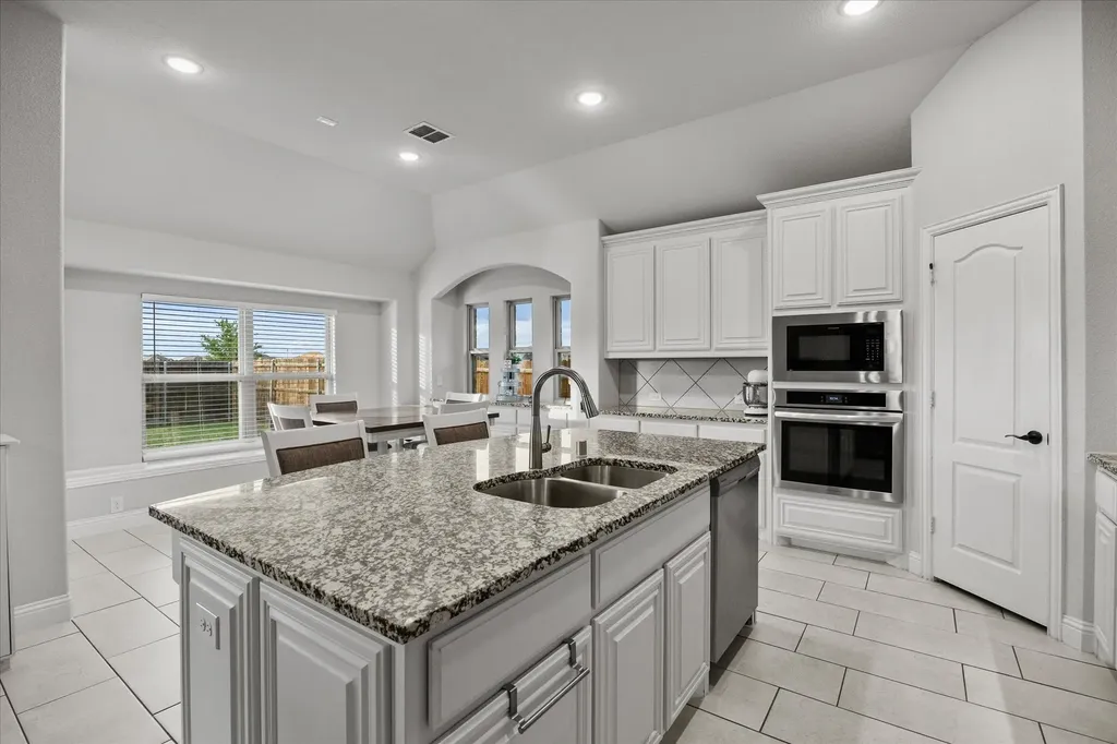 3904 Holly Springs Lane Kaufman TX 75142