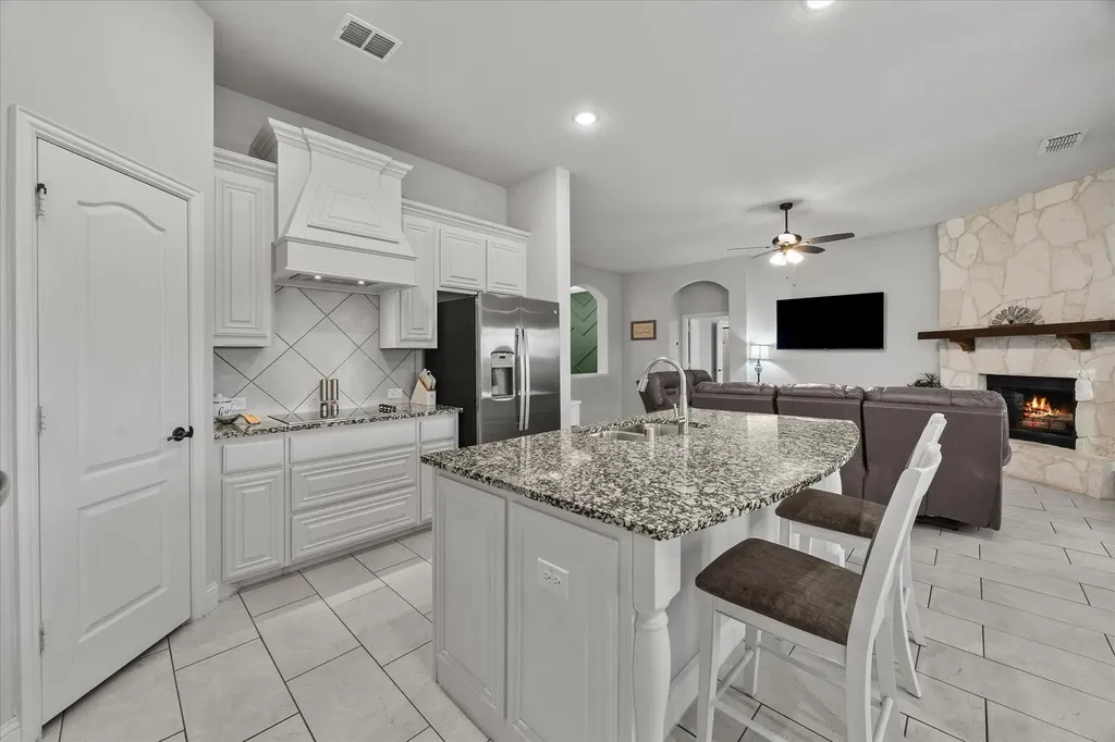 3904 Holly Springs Lane Kaufman TX 75142