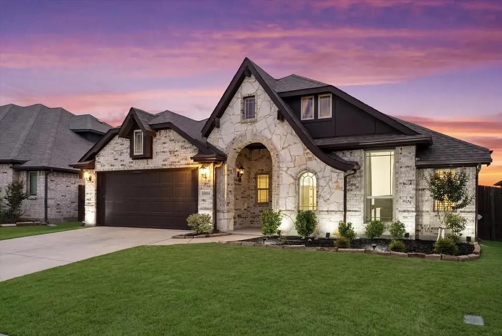 3904 Holly Springs Lane Kaufman TX 75142