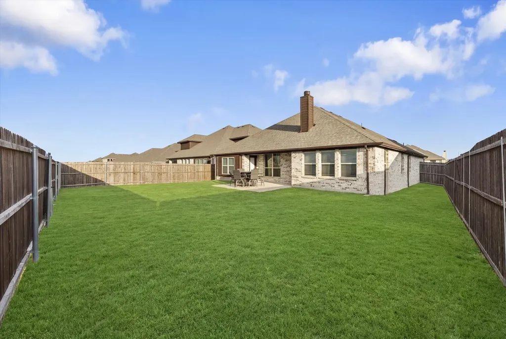 3904 Holly Springs Lane Kaufman TX 75142