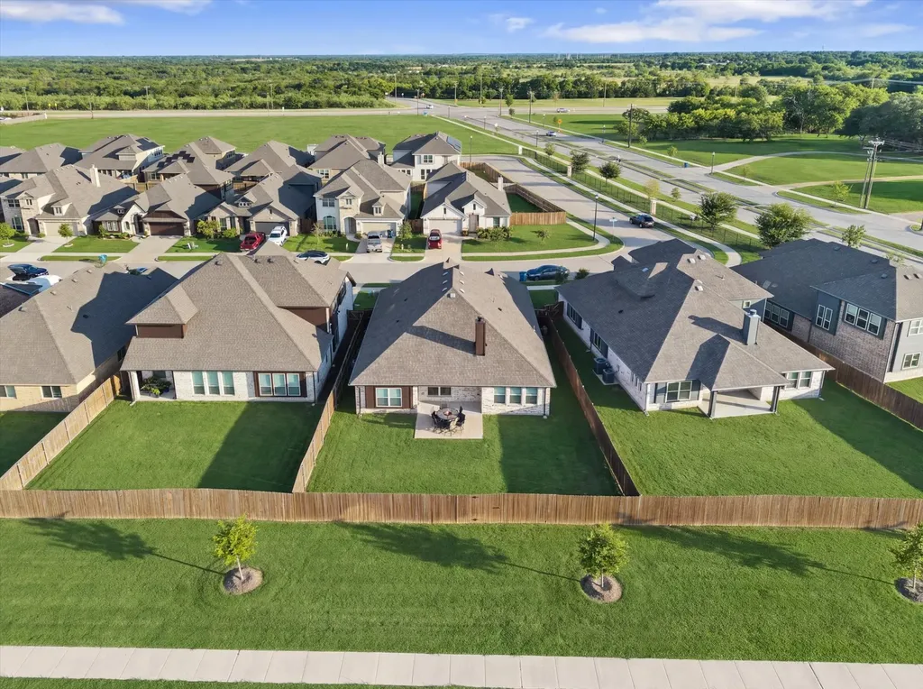 3904 Holly Springs Lane Kaufman TX 75142