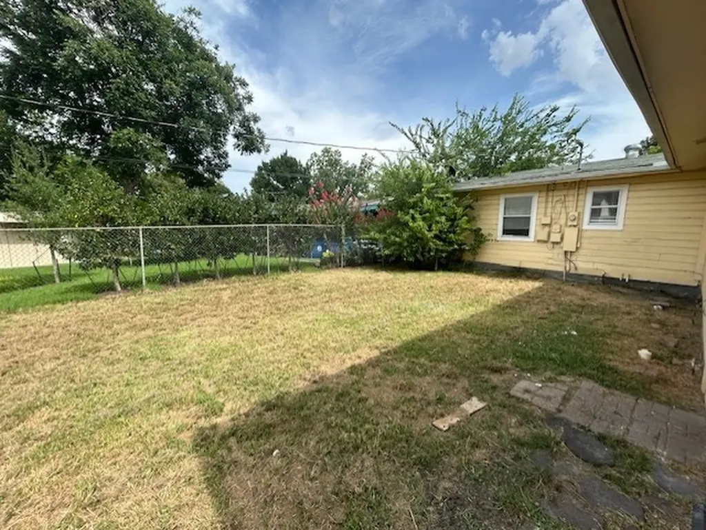 209 E Linda Drive Garland TX 75041