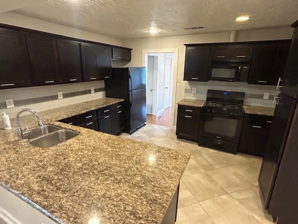 209 E Linda Drive Garland TX 75041