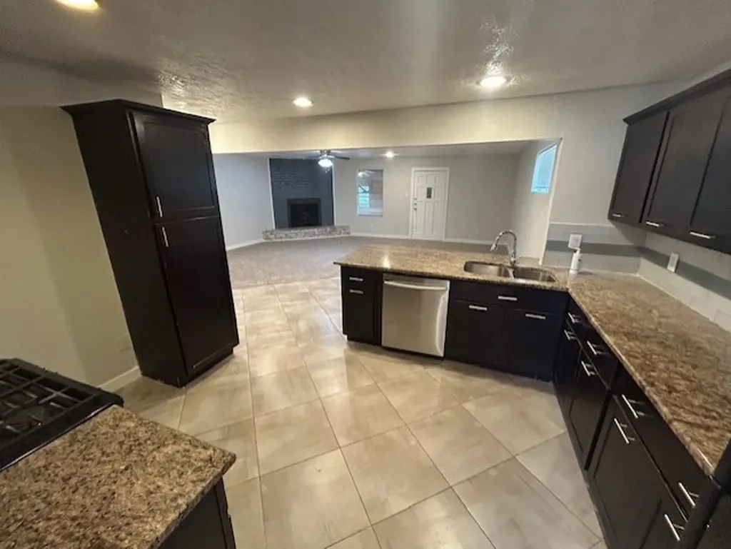 209 E Linda Drive Garland TX 75041