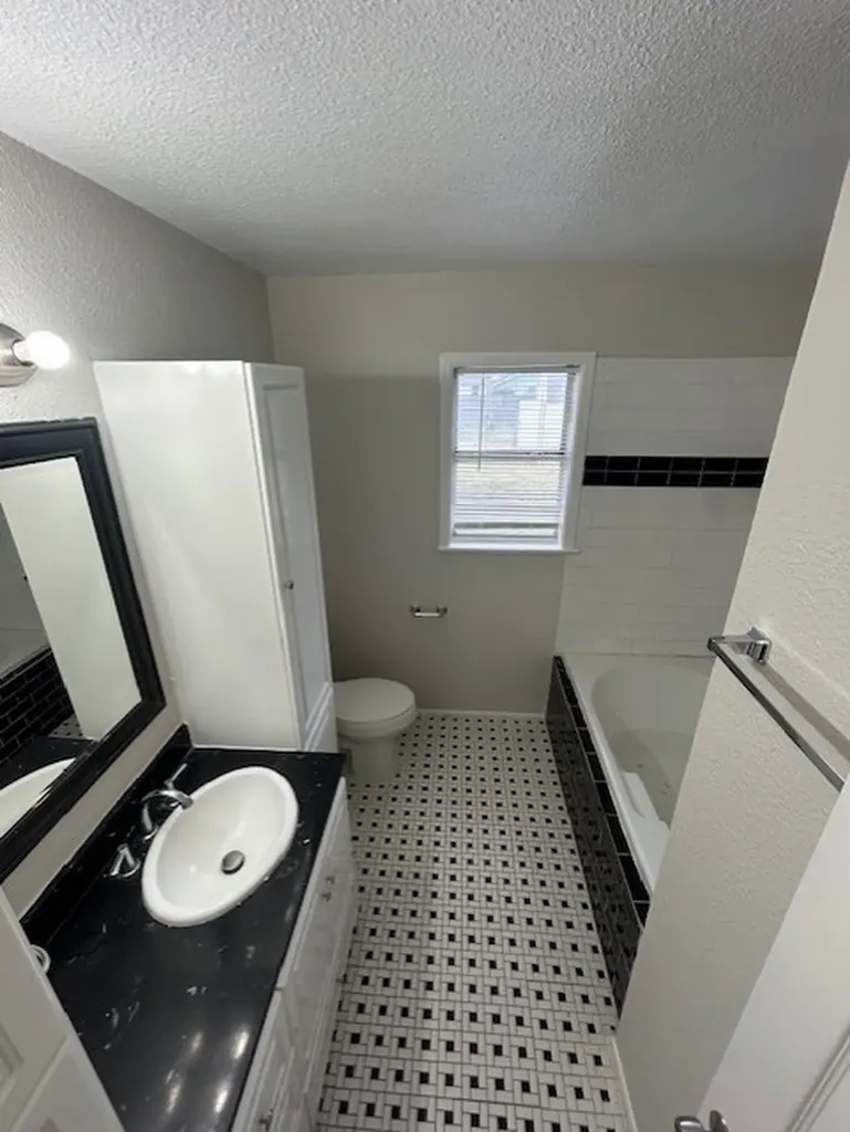209 E Linda Drive Garland TX 75041