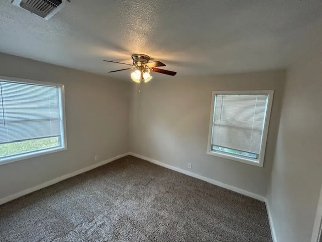 209 E Linda Drive Garland TX 75041