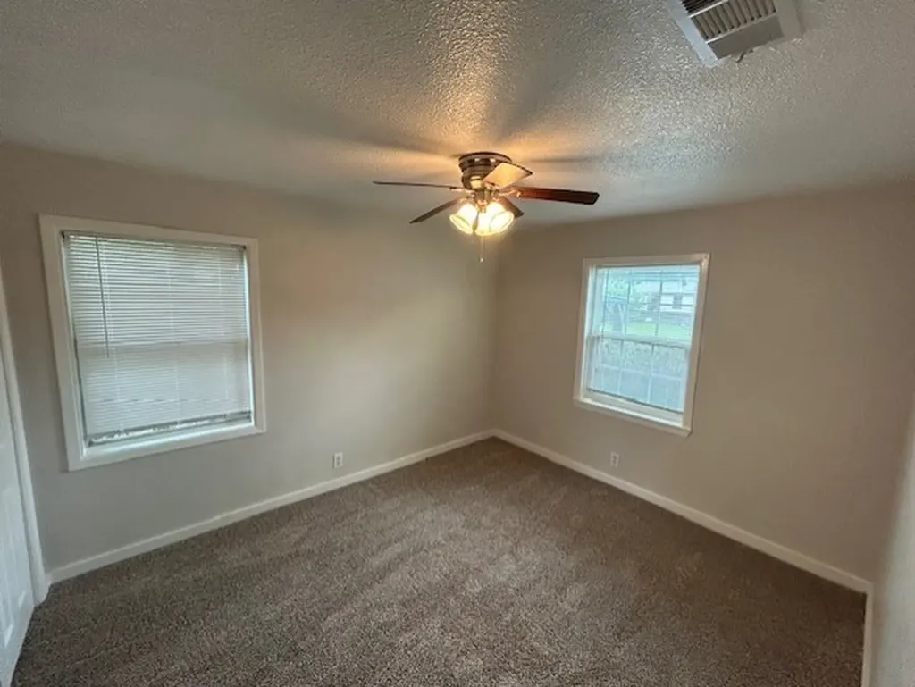 209 E Linda Drive Garland TX 75041