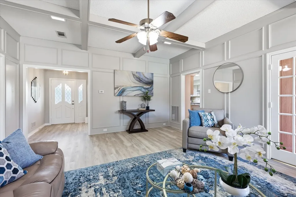 1915 Robin Meadow Circle Carrollton TX 75007