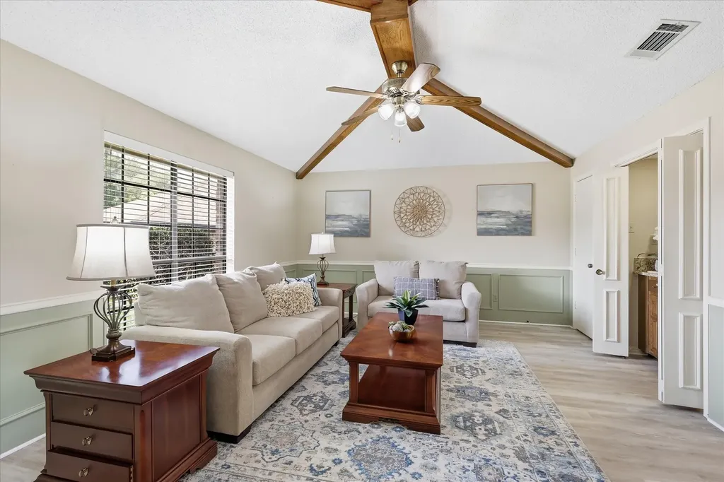 1915 Robin Meadow Circle Carrollton TX 75007