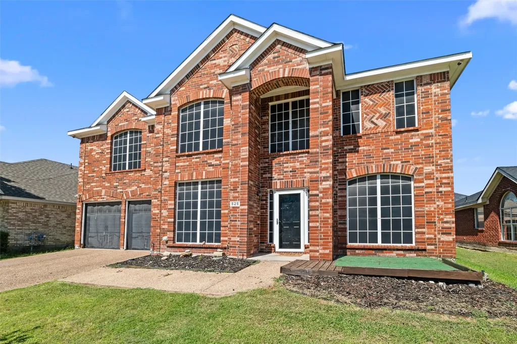 525 Magnolia Trail Desoto TX 75115