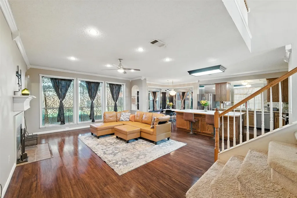 525 Magnolia Trail Desoto TX 75115