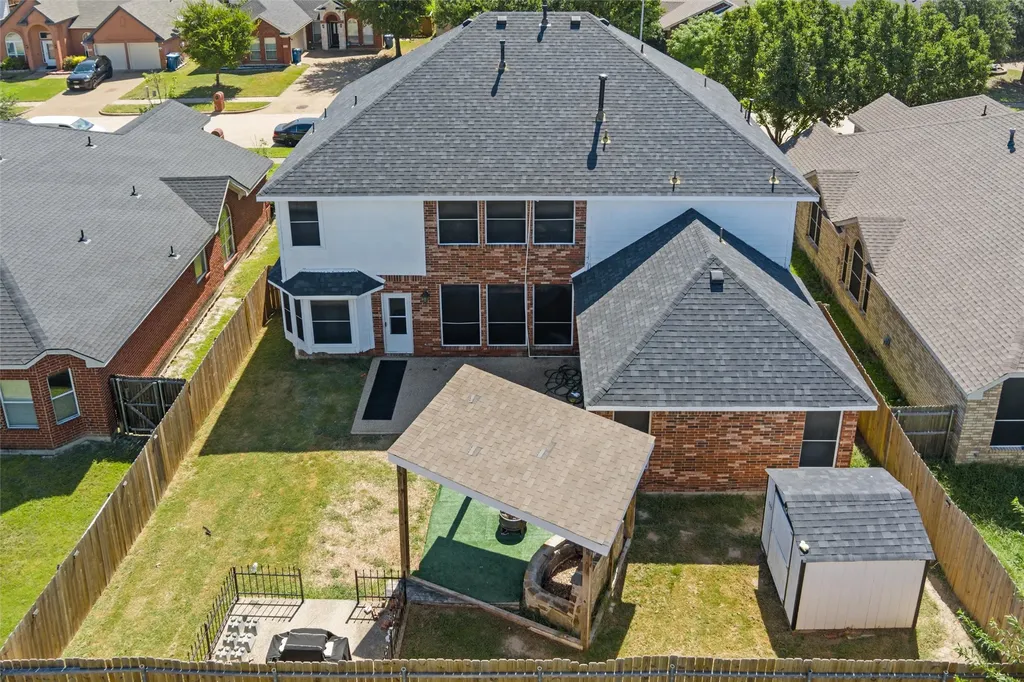 525 Magnolia Trail Desoto TX 75115
