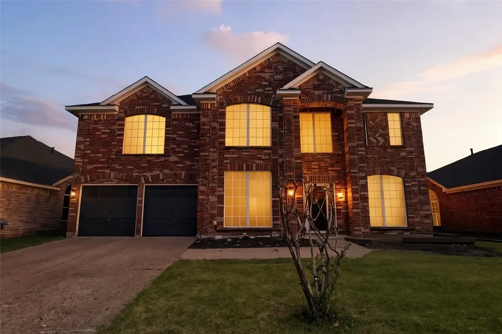 525 Magnolia Trail Desoto TX 75115