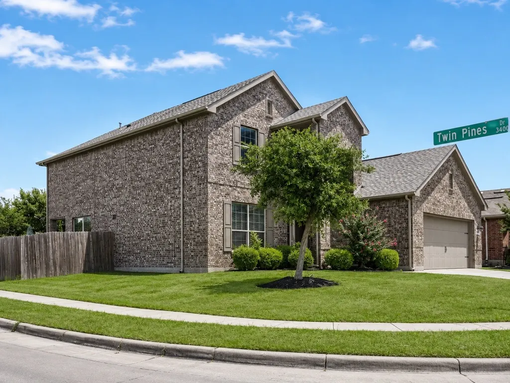 12532 Autumn Leaves Trail Fort Worth TX 76244