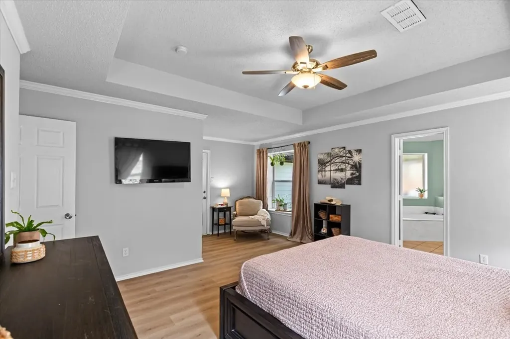 1513 Knob Hill Drive Garland TX 75043