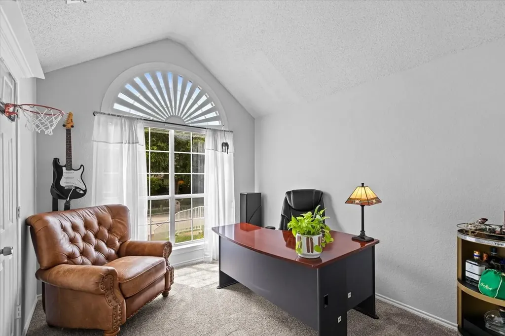 1513 Knob Hill Drive Garland TX 75043