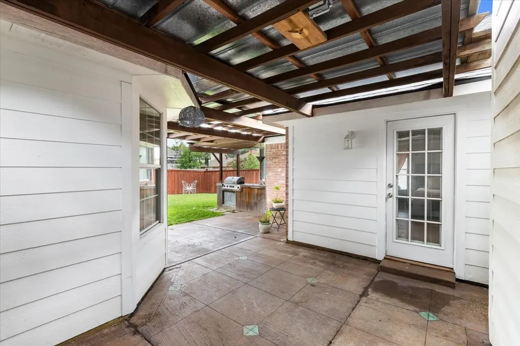 1513 Knob Hill Drive Garland TX 75043
