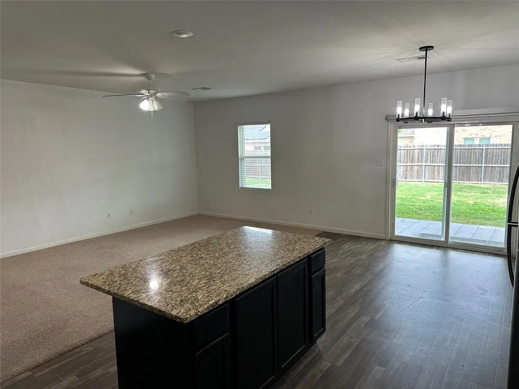 409 Willow Creek Drive Glenn Heights TX 75154