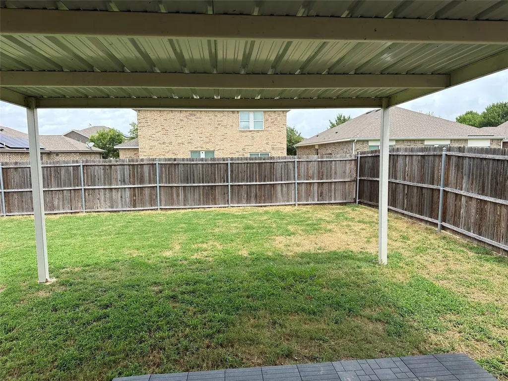 409 Willow Creek Drive Glenn Heights TX 75154