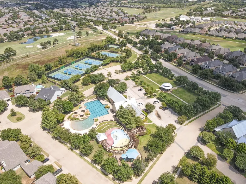 8700 Scarlet Trail Lantana TX 76226