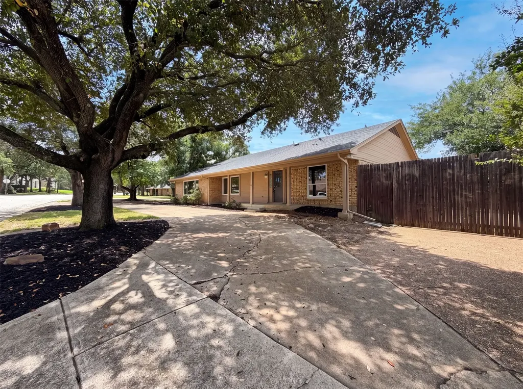 940 Western Trail Keller TX 76248