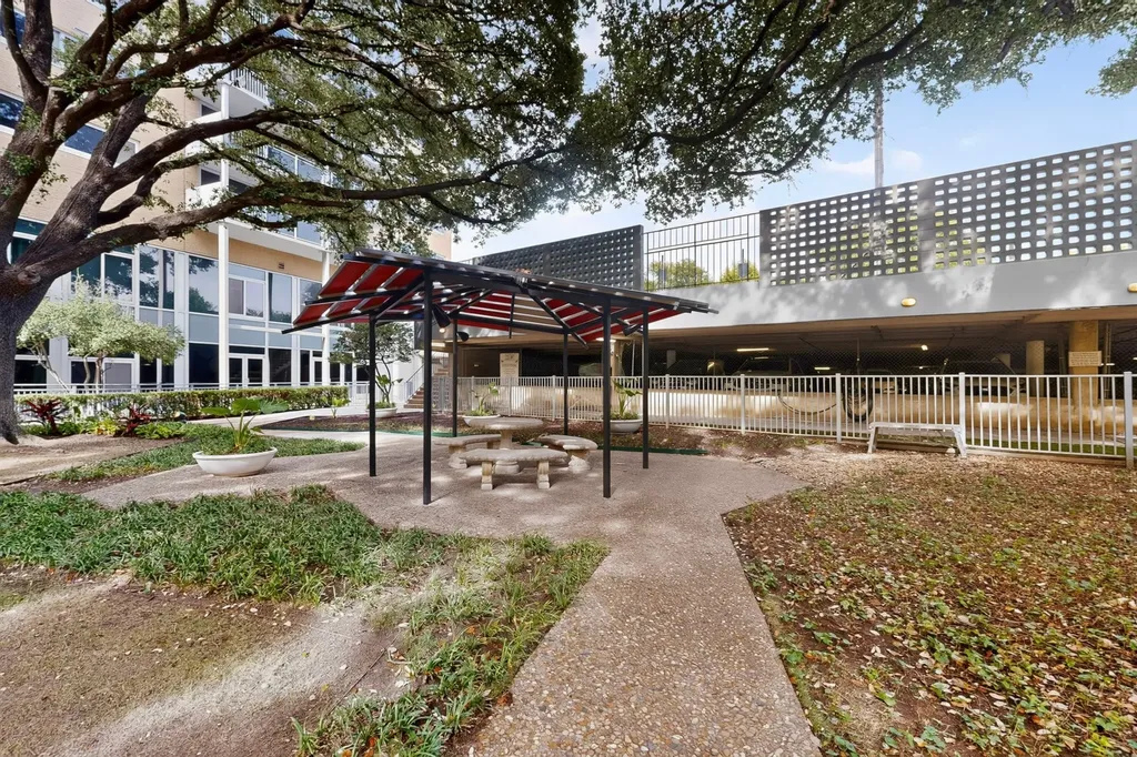 3883 Turtle Creek Boulevard Dallas TX 75219