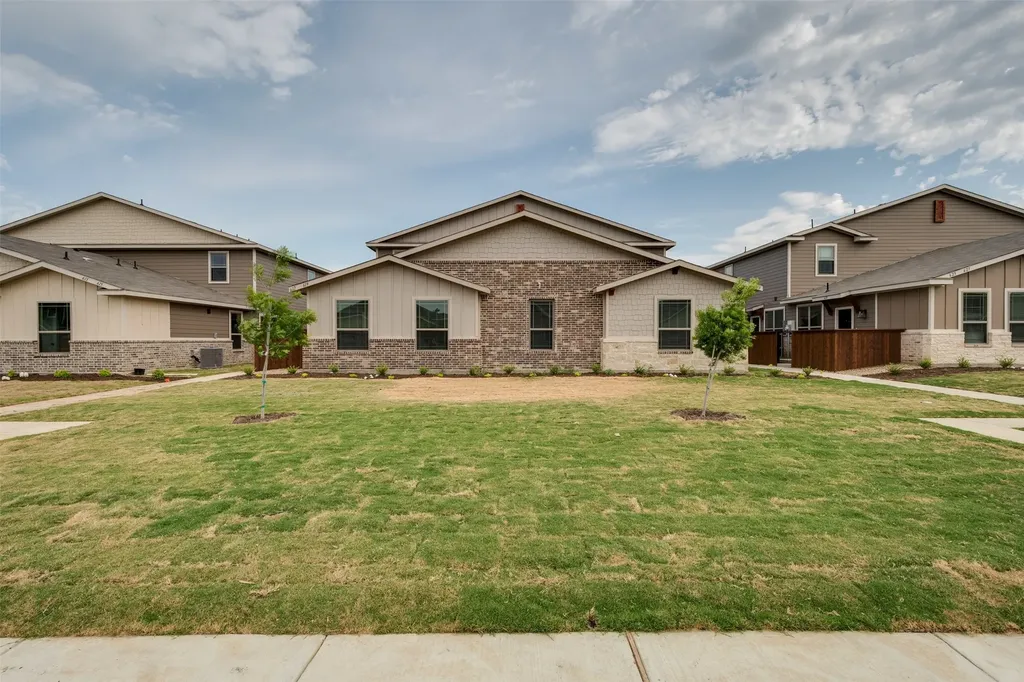 723 Harvest Moon Drive Venus TX 76084